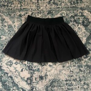 Black Pleated Skirt 🖤